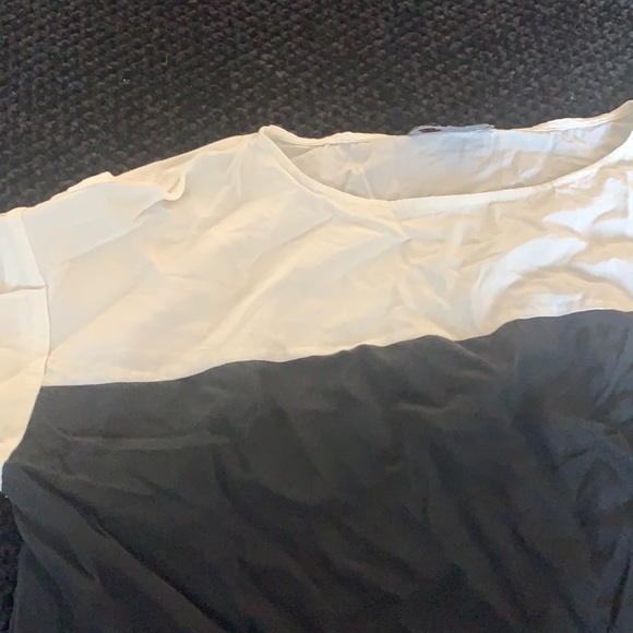 Vince Black and White Colorblock 100% Silk Shirt - Picture 8 of 8